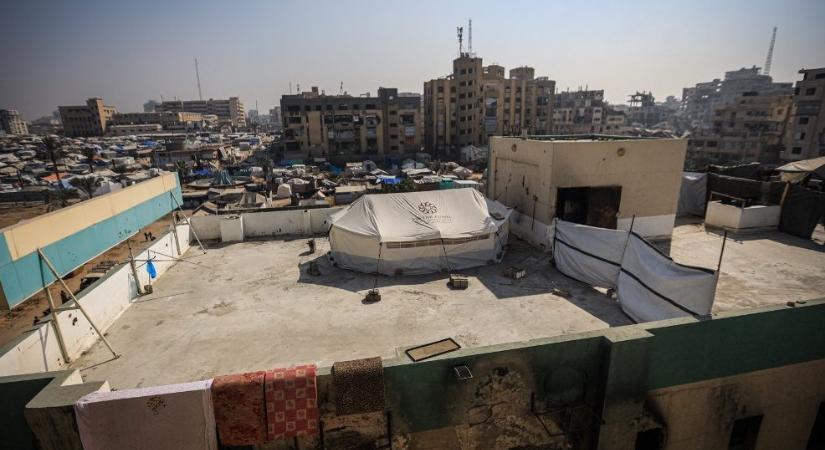 Beszünteti tevékenységét a vitatott gázai segélyszervezet