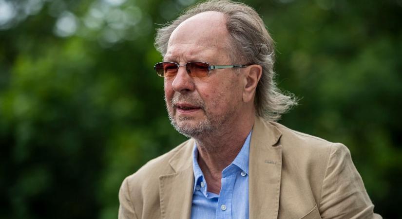 Fölavatták Balázs Fecó emléktábláját