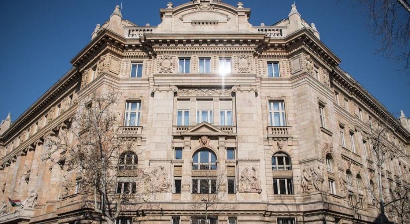MNB: Felügyelőbizottsági vizsgálat indult egy 17 milliárdos szerződés miatt
