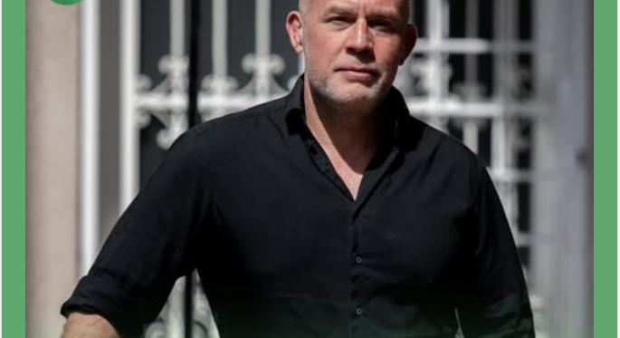 A nők elleni erőszak megszüntetésének világnapján választotta a nap előadójának Dopemant a Petőfi Rádió