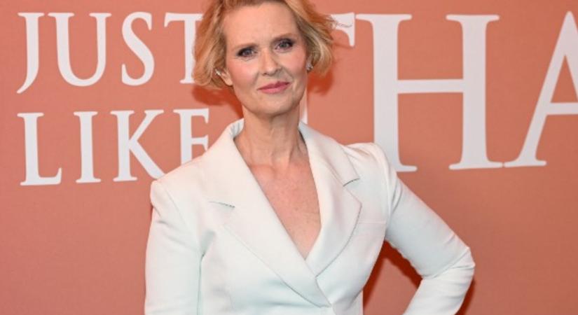 Borús napokon ez a legnagyobb jóság: Cynthia Nixon vidám bejárati ajtaja