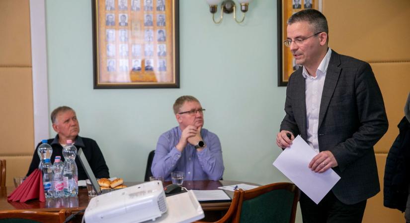 AI-korszak: ezért nincs biztonságban, aki nem érti a digitális világ működését – fotók