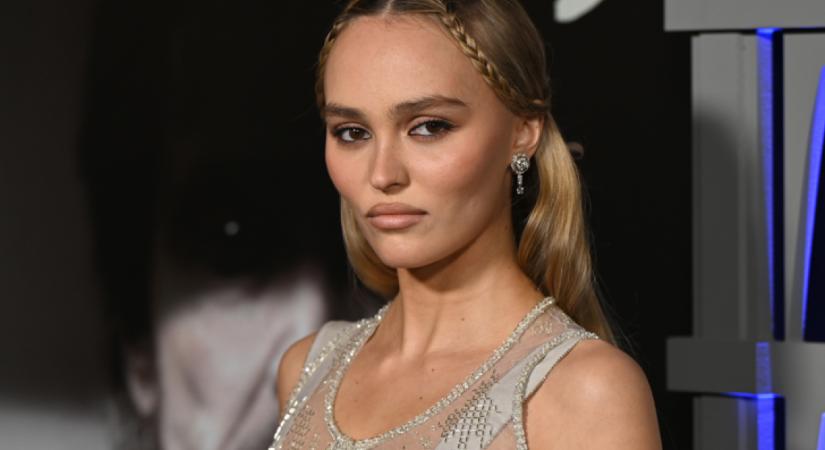 Johnny Depp lánya felismerhetetlen: sokkoló, hogyan néz ki Lily-Rose