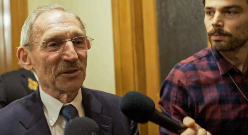 Pintér Sándor lemond, ha egy általa kinevezett rendőri vezető hibázott a Szőlő utcai ügyben