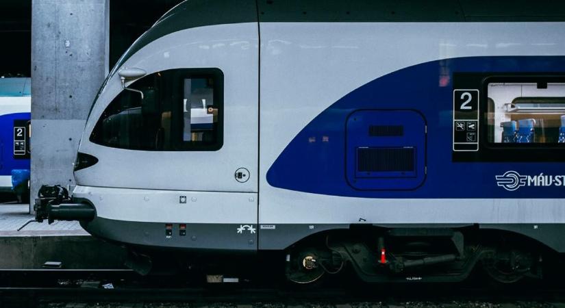 MÁV: akadozik az online jegyértékesítés