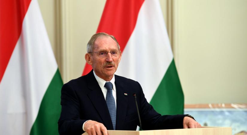 Pintér Sándor: a kormány február első hetére teljesíti a pedagógusbérekkel kapcsolatos vállalását