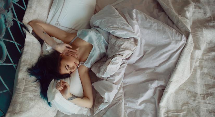 Így készülj az esti pihenésre: 5 egyszerű lépés a nyugodt alváshoz