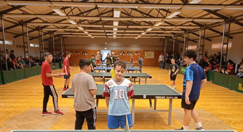 Sok vidéki településre is került arany