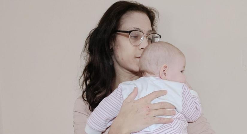 Szorult helyzetben a makói család: hamarosan menniük kell az átmeneti otthonból, de saját házuk lakhatatlan – most segítséget kérnek