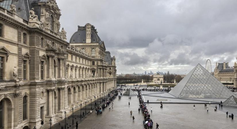 Rablás a Louvre-ban: őrizetbe vették a negyedik gyanúsítottat is