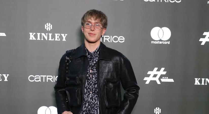 Csúnyán beégett WhisperTon – leoltották a kommentelők