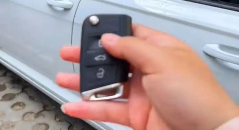 Hihetetlen, mi mindenre megtaníthatjuk a kocsi távirányítóját!