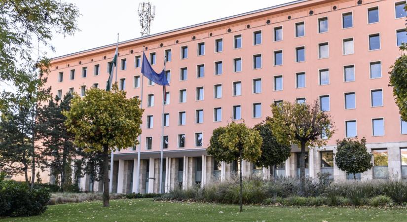 Brutális bírságbombát dobott le az MNB: ezt a céget regulázták meg, közel 100 milliójuk bánja