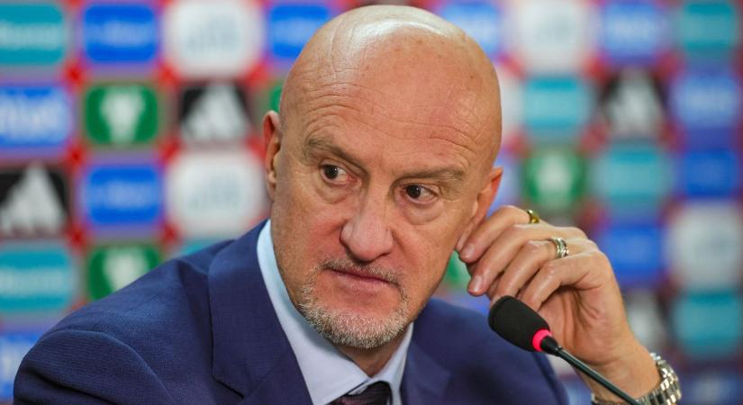 Marco Rossinak meg kell újulnia, de marad a válogatott élén – hivatalos