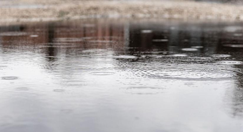 Csapadék és erős szél árnyékolhatja be a napunkat szerdán