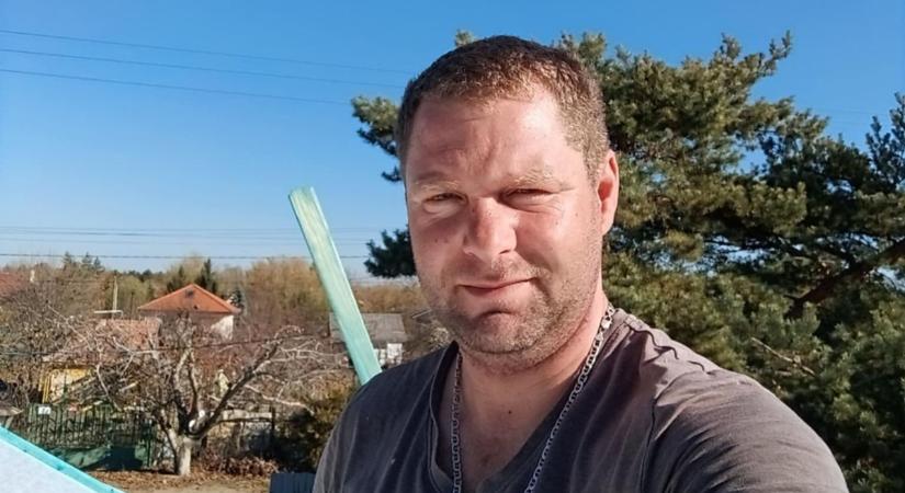 A ceglédi tűz után most a fagy fenyegeti a fiatal kőművest - így áll most a háza