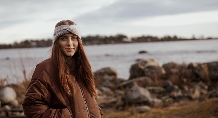 Napi horoszkóp, 2025. november 26.: a Kosnak harmonikussá válnak a kapcsolatai, az Oroszlán bátor döntést hozhat