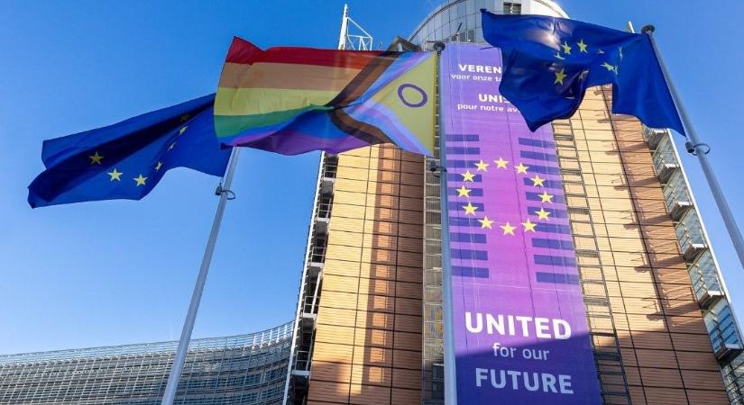 Az uniós tagállamoknak el kell ismerniük az azonos neműek másik tagállamban kötött házasságát