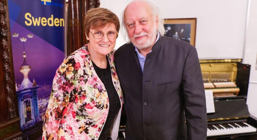 Különleges helyen, először találkozott egymással a két magyar Nobel-díjas (FOTÓK)