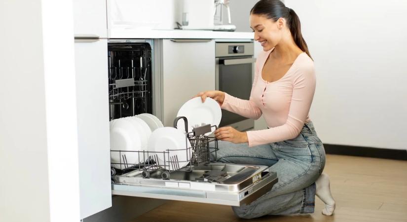 Háztartási géppiac számai: merre mennek a mosogatógép árak?