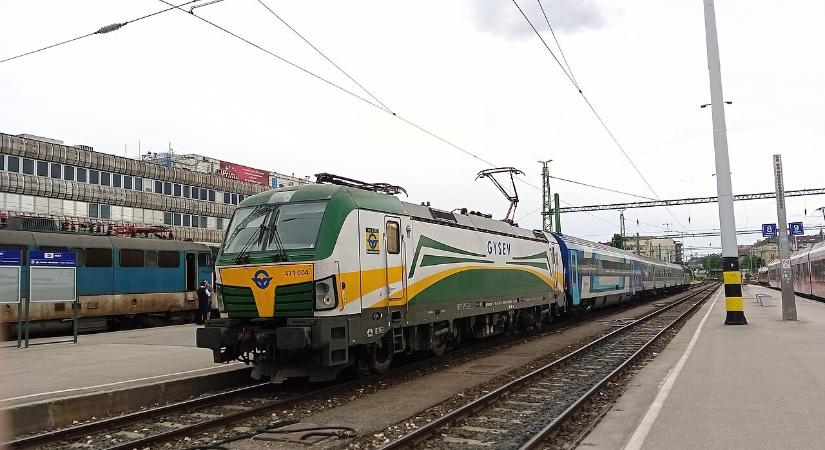 Generációváltás a hazai mozdonyoknál – mit tudott a Szili és mit a Vectron?