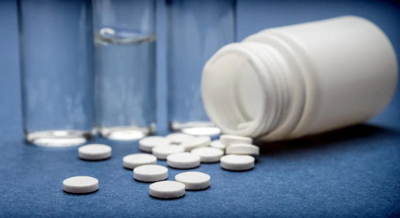 Férfiak tömegei szedik — most kiderült, hogy akár egy évvel is megrövidítheti az életüket