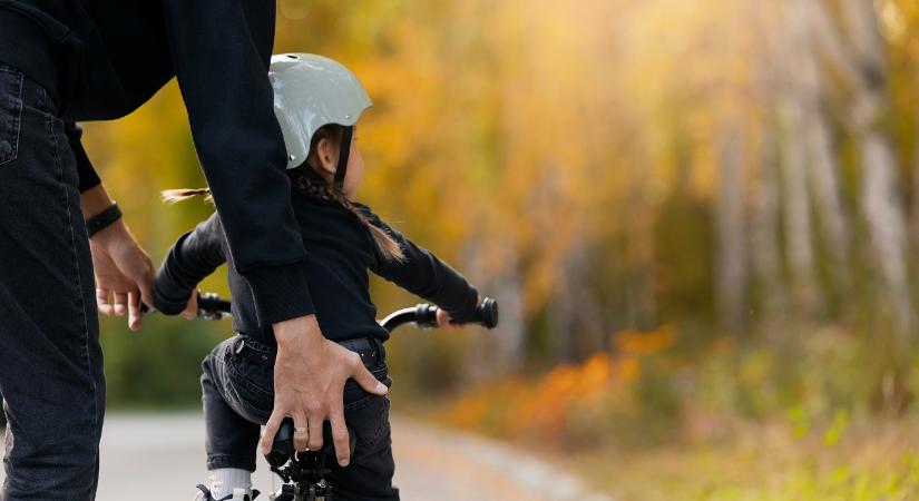 „Szívtelennek” nevezte a párját, miután kiderült, nem ő a kislány biológiai apja