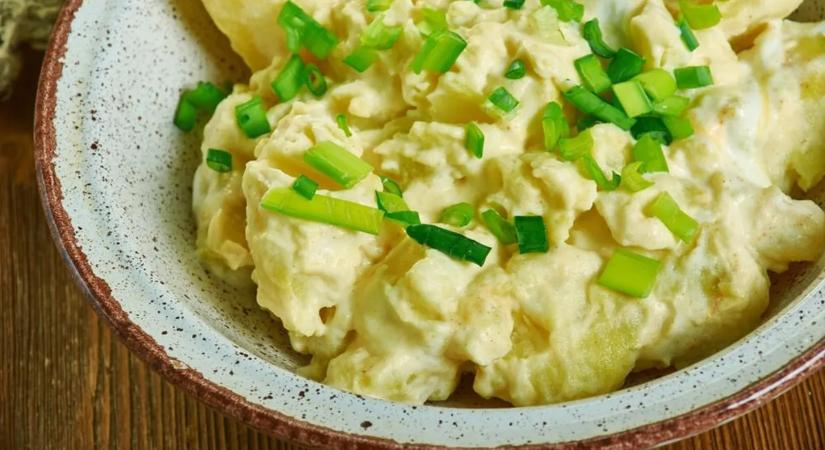 Variációk krumplisalátára: így dobja fel karácsonyra a klasszikus köretet