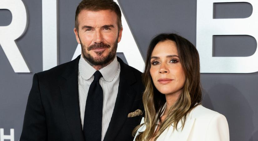 Victoria Beckham luxus karácsonyfája újraértelmezi az ünnepi csillogást
