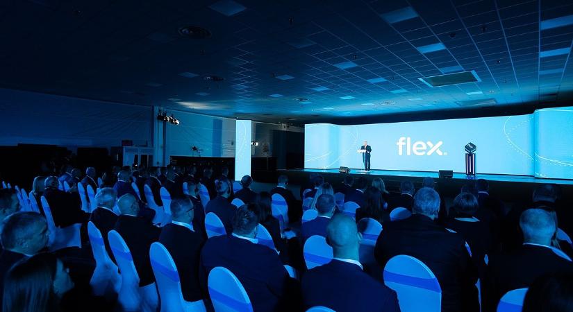 Balesetet szenvedett a miniszterelnöki konvoj egyik autója