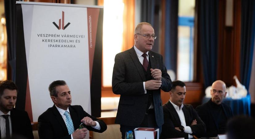 Négysávos gyorsforgalmivá építenék át Magyarország legbalesetveszélyesebb főútját: ennek az olaszok és a németek is örülni fognak – de van egy nagy baj vele