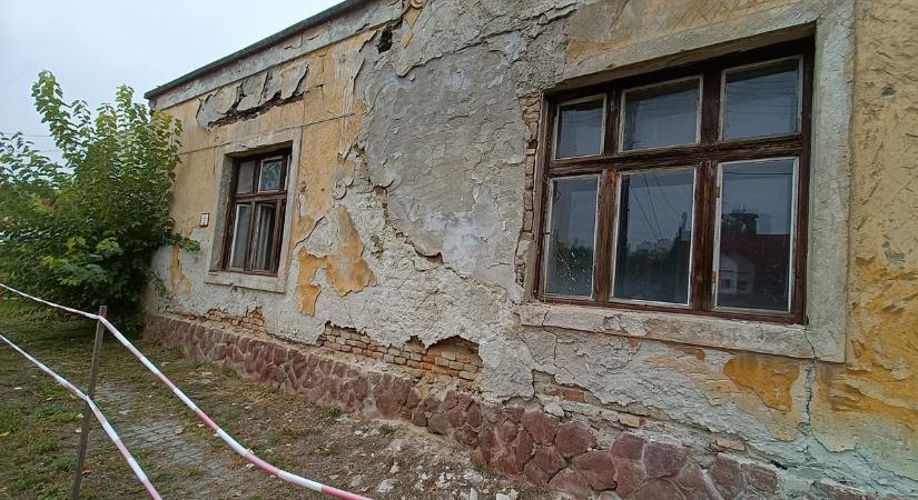 Kísértetház a Magyar úton: rémségek, romok, tehetetlenség–videóval