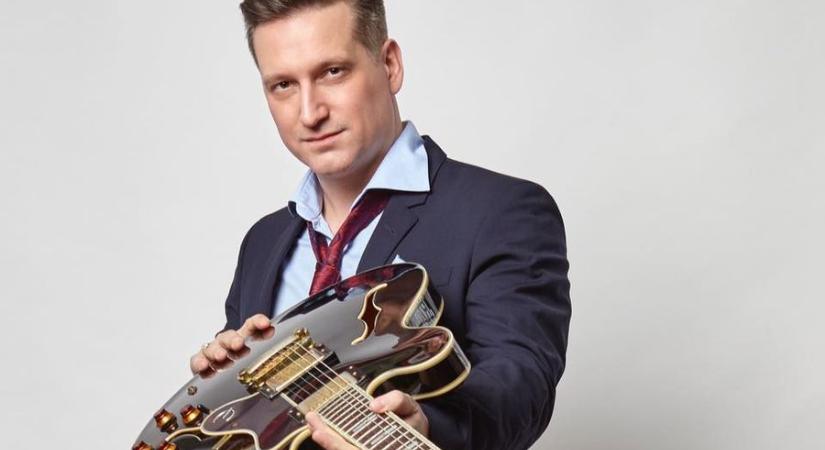 Hófehér Jaguárral indult be – 50 éves Pély Barna