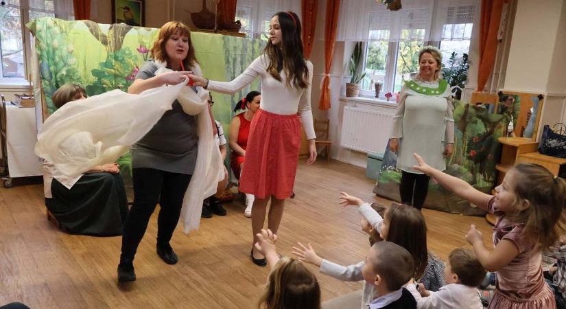 Ma már nagyszülők a Hétszínvirág első ovisai – hetvenöt éves jubileumot ünnepelt az intézmény (galéria)