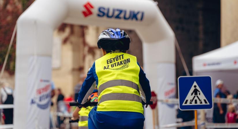 Közlekedésbiztonság és közösség: példát mutatott a Magyar Suzuki 2025-ben