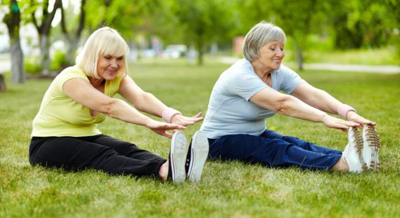 Ezt a 7 gyakorlatot mindennap végezd el, ha elmúltál 70