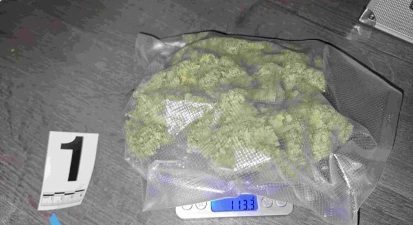 Milliós értékű kábítószerrel kapták el a dílert Rákospalotán