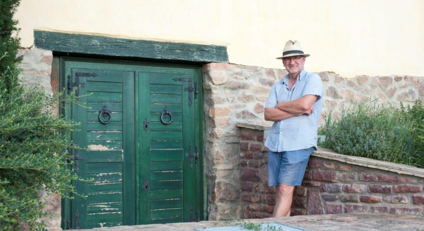 Olyan ez mint amikor az ember tölgyfát ültet – Interjú Légli Gézával