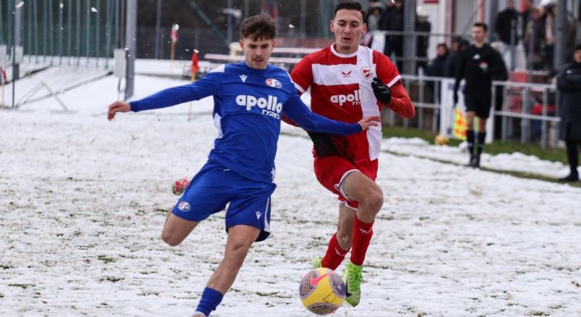 Betelt a pohár: a 95. percben elúszott győzelem után közleményben bírálták a játékvezetőt