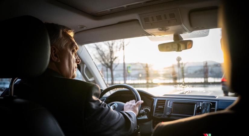 Orbán Viktor konvoja balesetet szenvedett