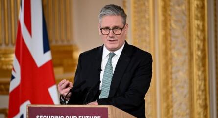 Starmer Európa azon szándékát jelentette be, hogy a meglévő amerikai tervvel dolgozik ahelyett, hogy alternatívát hozna létre