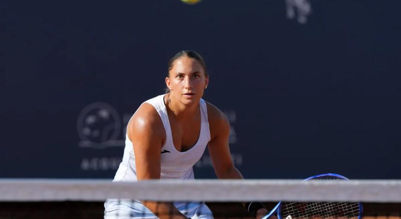 Udvardy Panna kiosztott egy biciklit Buenos Airesben