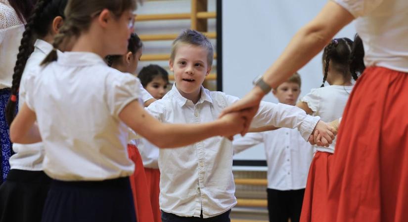 Több mint 200 milliós pályázatot nyert el a Szekszárdi Tankerületi Központ