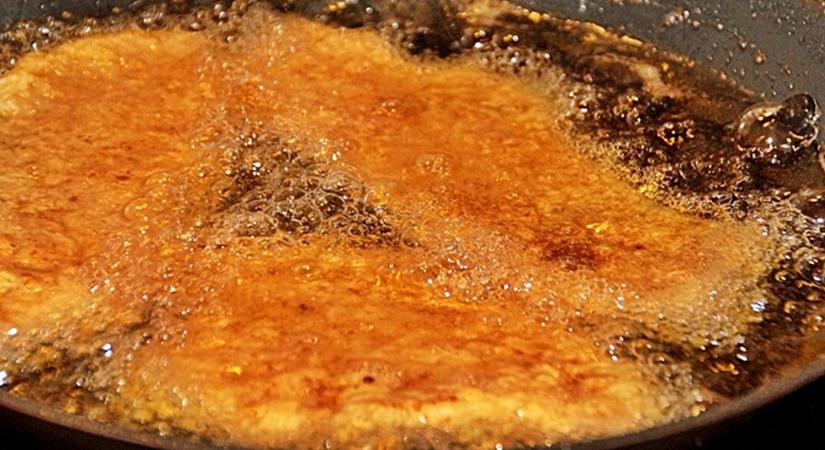 Mióta ezt keverem az étolajba, soha nem fröccsen ki és a tűzhelyet sem kell takarítani