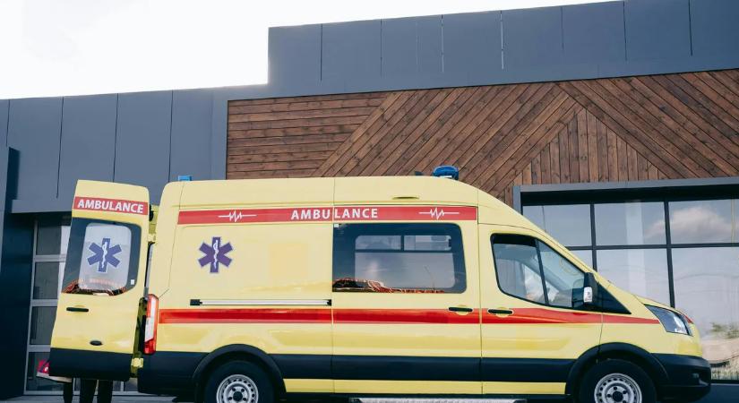 Borzalmas baleset: egy pillanat alatt odalett egy 20 éves lány élete