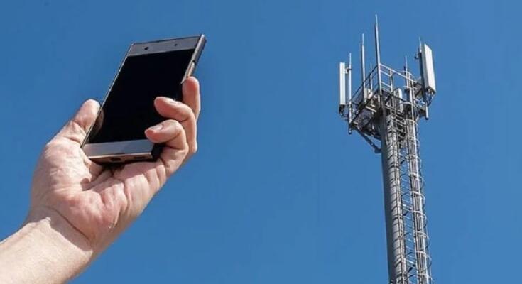 Zelenszkij aláírta a nagy sebességű mobilinternetről és a nemzeti roamingról szóló törvényt