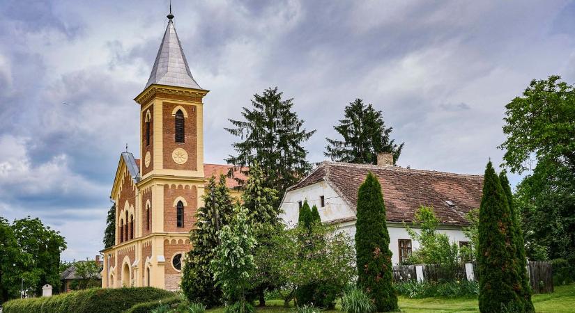 A nagykölkedi templom titkai - megtalálták a régi építési naplót