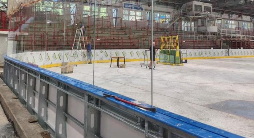 Fontos bejelentés érkezett a dunaújvárosi jégcsarnokról