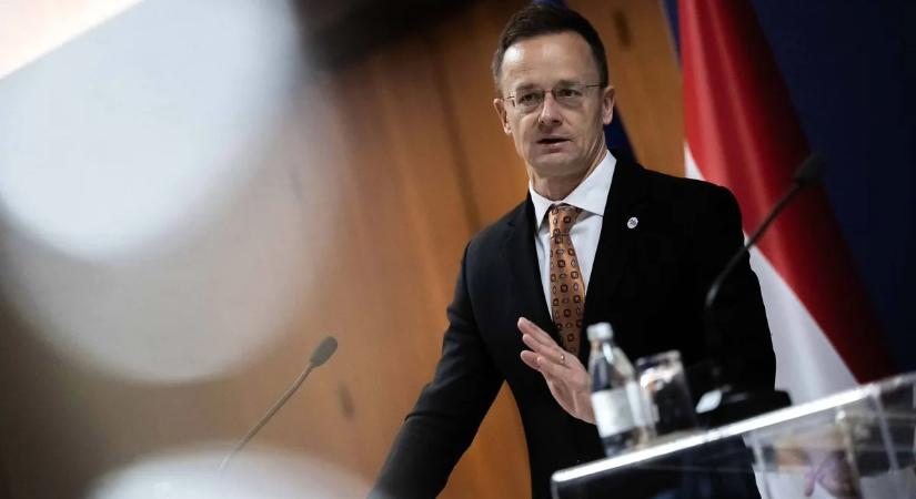 Szijjártó Péter szerint Brüsszel rossz országot akar beengedni az Unióba