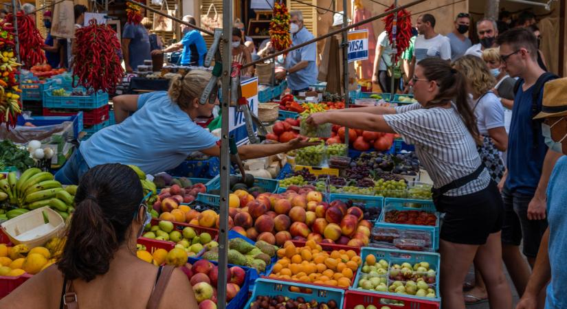 Óriási bírsággal csapott le a NAV: durva, mit találtak a magyar piacon